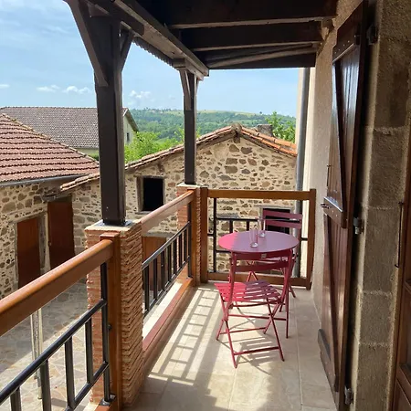 Le De Caractere Tatil Evi